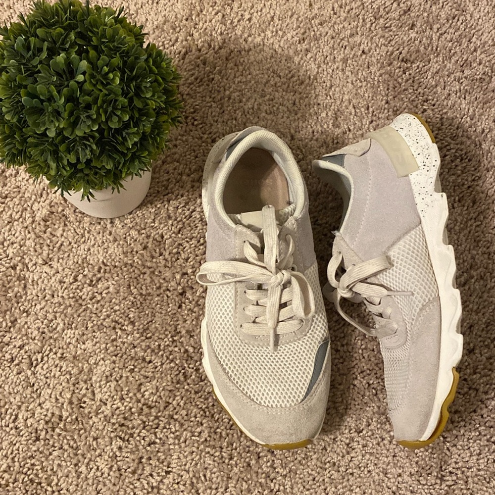 Ladies SOREL Kinetic Lite Lace-up  Sneakers/Athletic/Casual